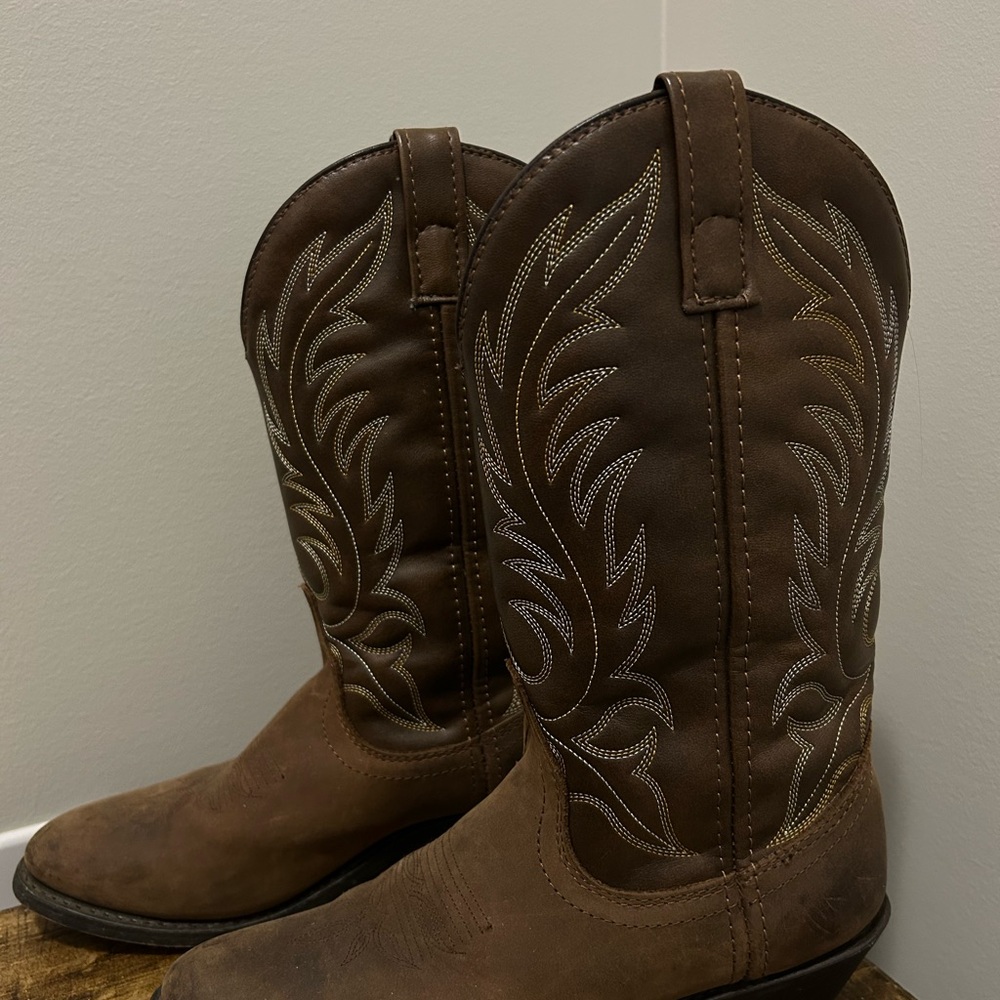 Laredo Black and Tan Western Boots